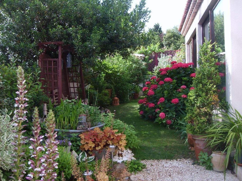 Le Clos Martin Eyragues Buitenkant foto