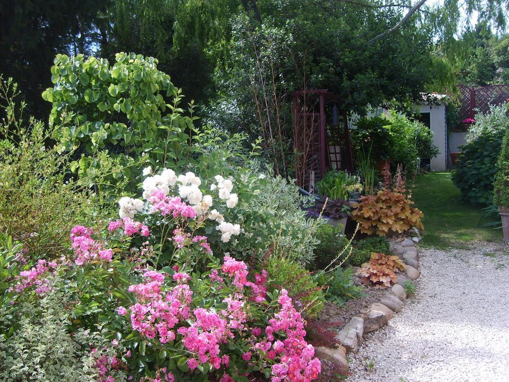Le Clos Martin Eyragues Buitenkant foto