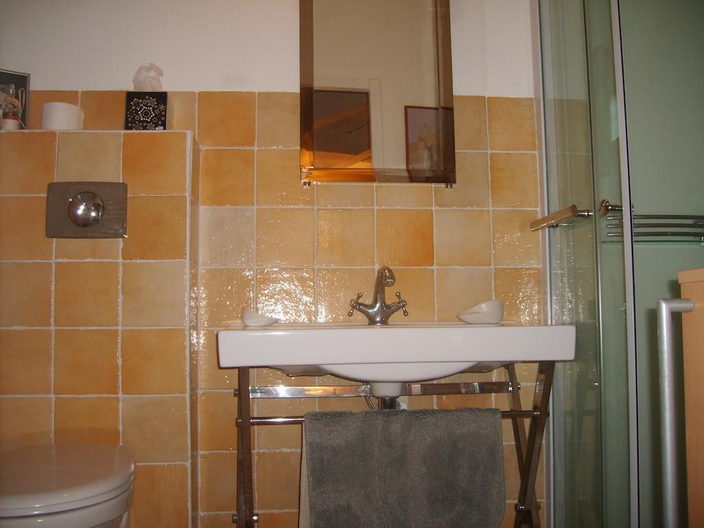 Le Clos Martin Eyragues Kamer foto